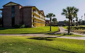Quality Inn And Suites Golf Resort Naples Florida
